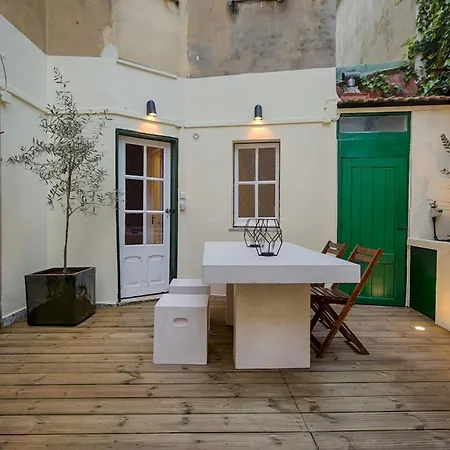 Romantic Gem In Santos *