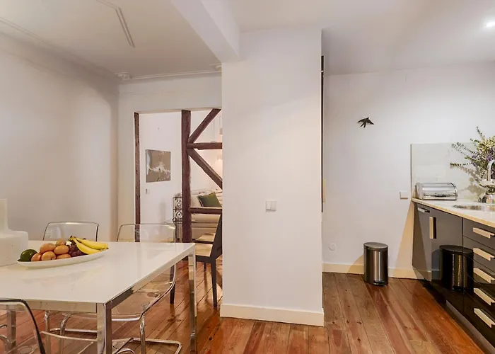 Apartment Romantic Gem In Santos Lissabon