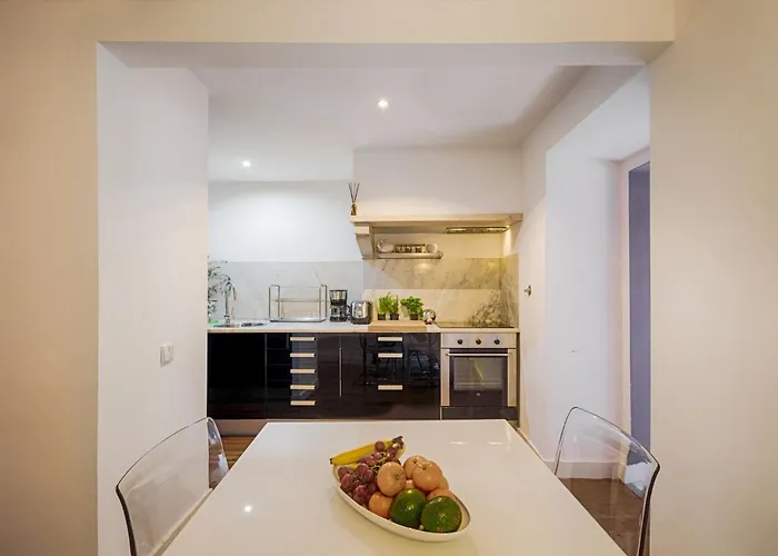 Apartment Romantic Gem In Santos *