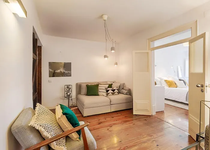 Apartment Romantic Gem In Santos Lissabon