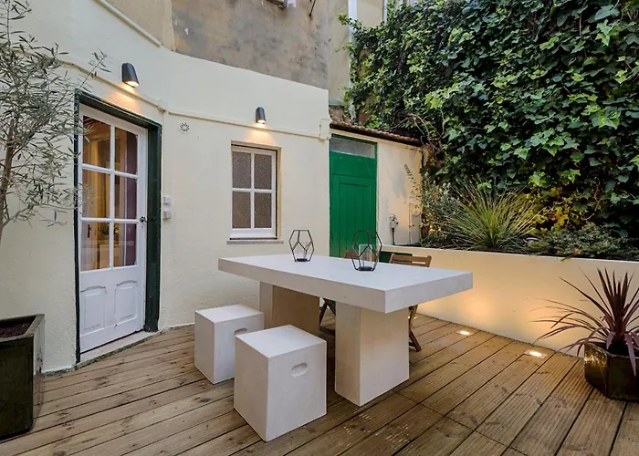 Apartment Romantic Gem In Santos Lissabon